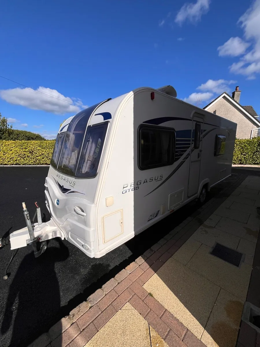 Bailey Pegasus gt65 fixed bed end washroom 4 berth - Image 2
