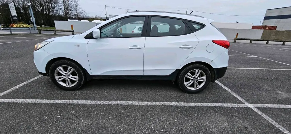 Hyundai IX 35 Nct 5/27 - Image 4