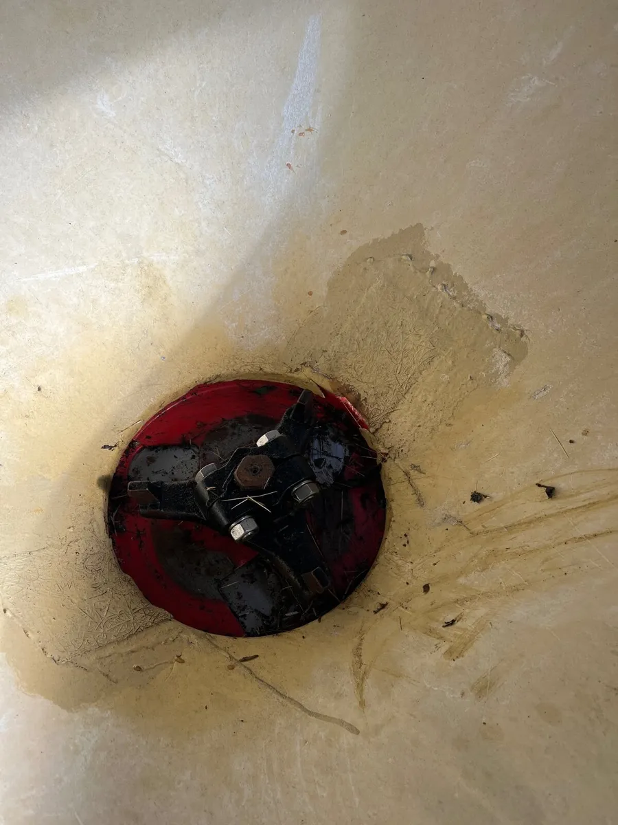 Vicon fertiliser spreader - Image 3