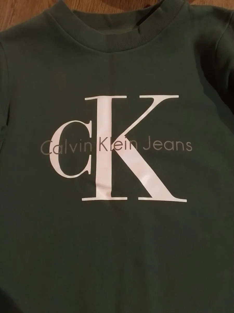 Calvin Klein sweatshirt - Image 3