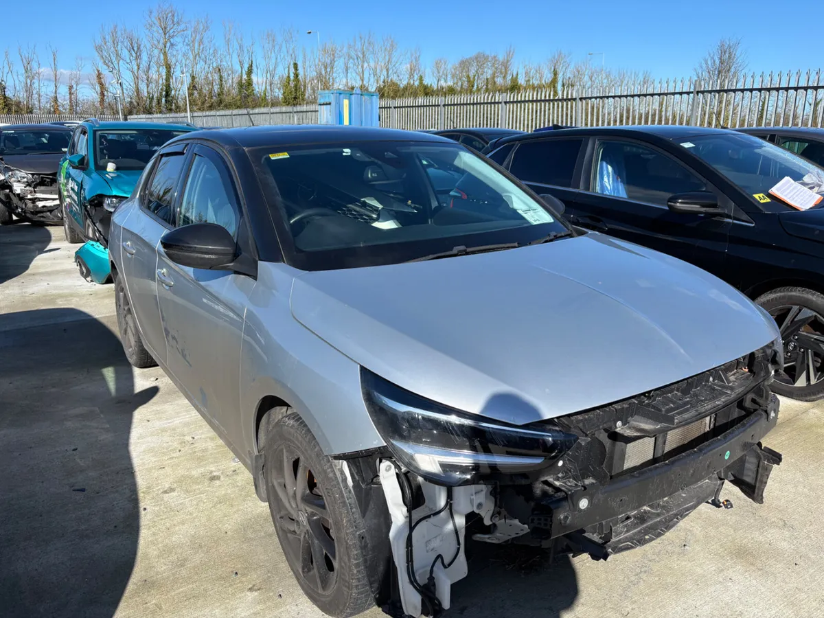 22 Corsa 1.2 Petrol 40km Starting - Image 2