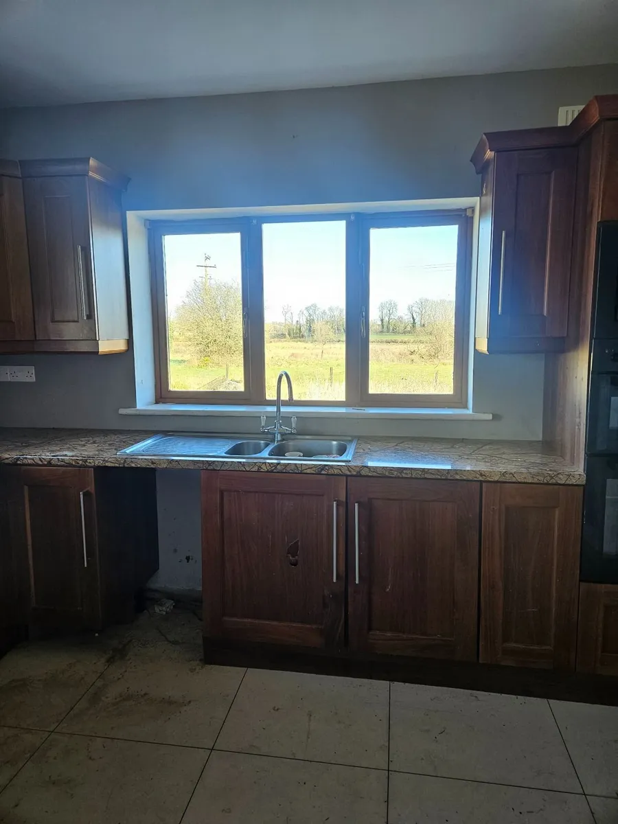 Full kitchen for sale - Image 4