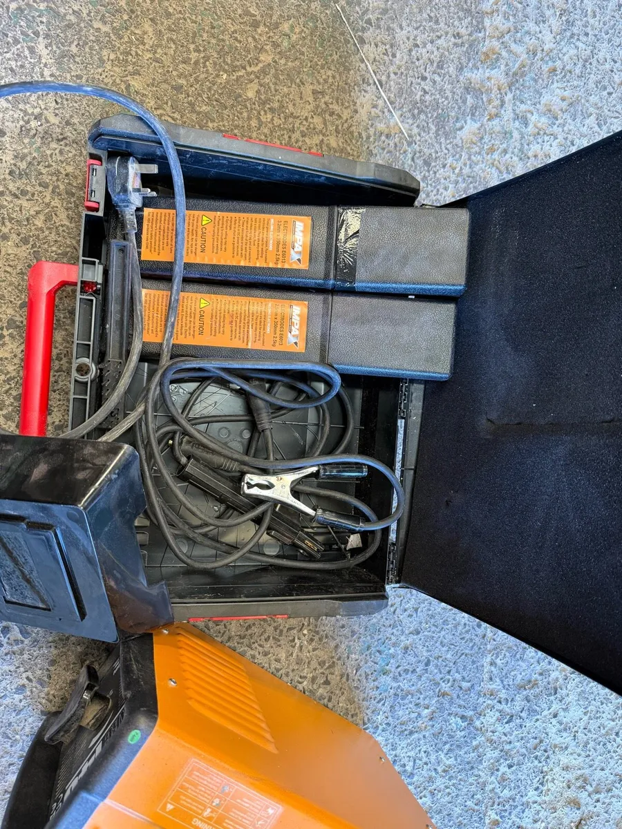 Impax 140 Welder - Image 3