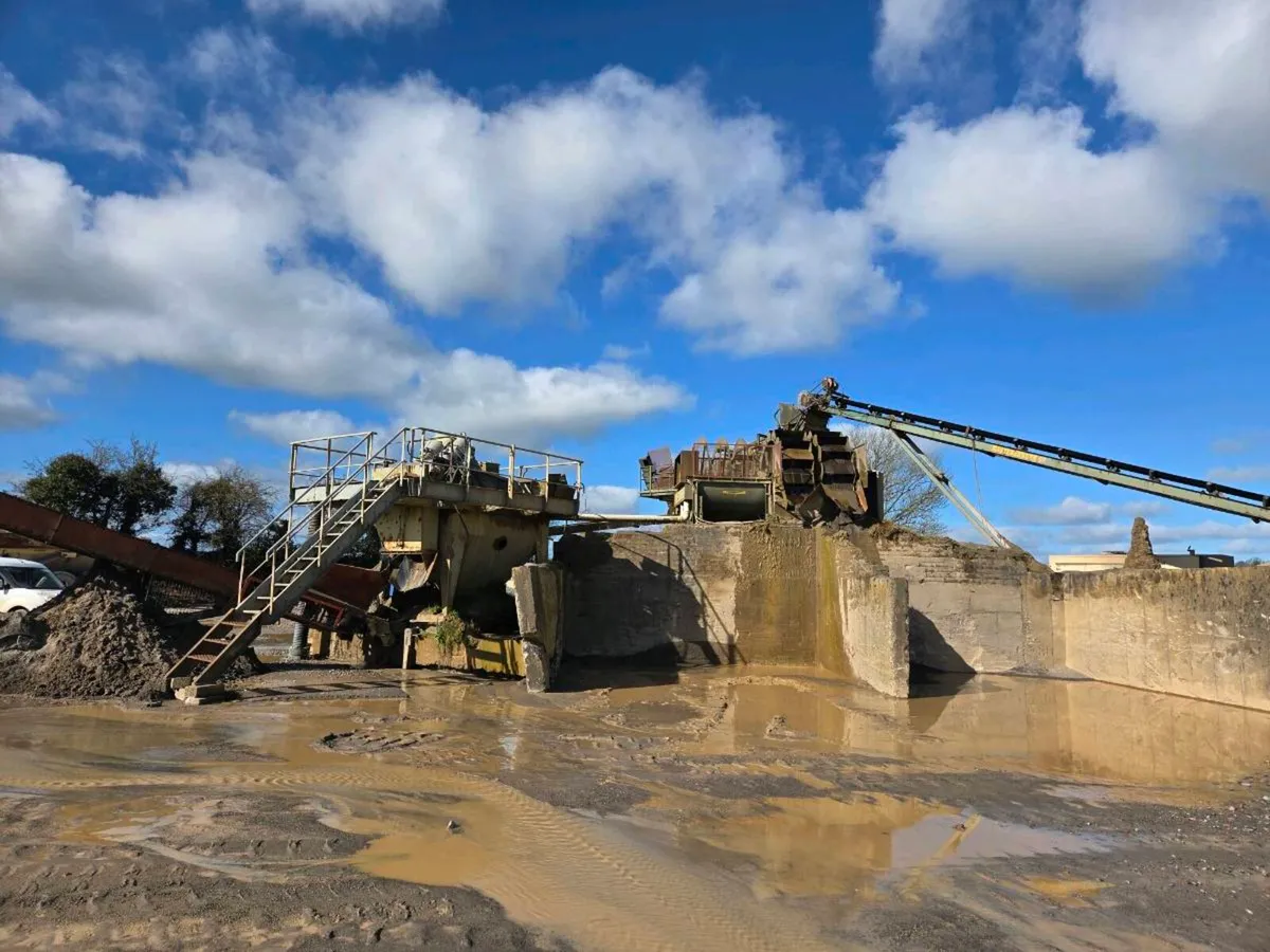 Sotres Sand Cyclone and Powerscreen Bucket wheel - Image 3