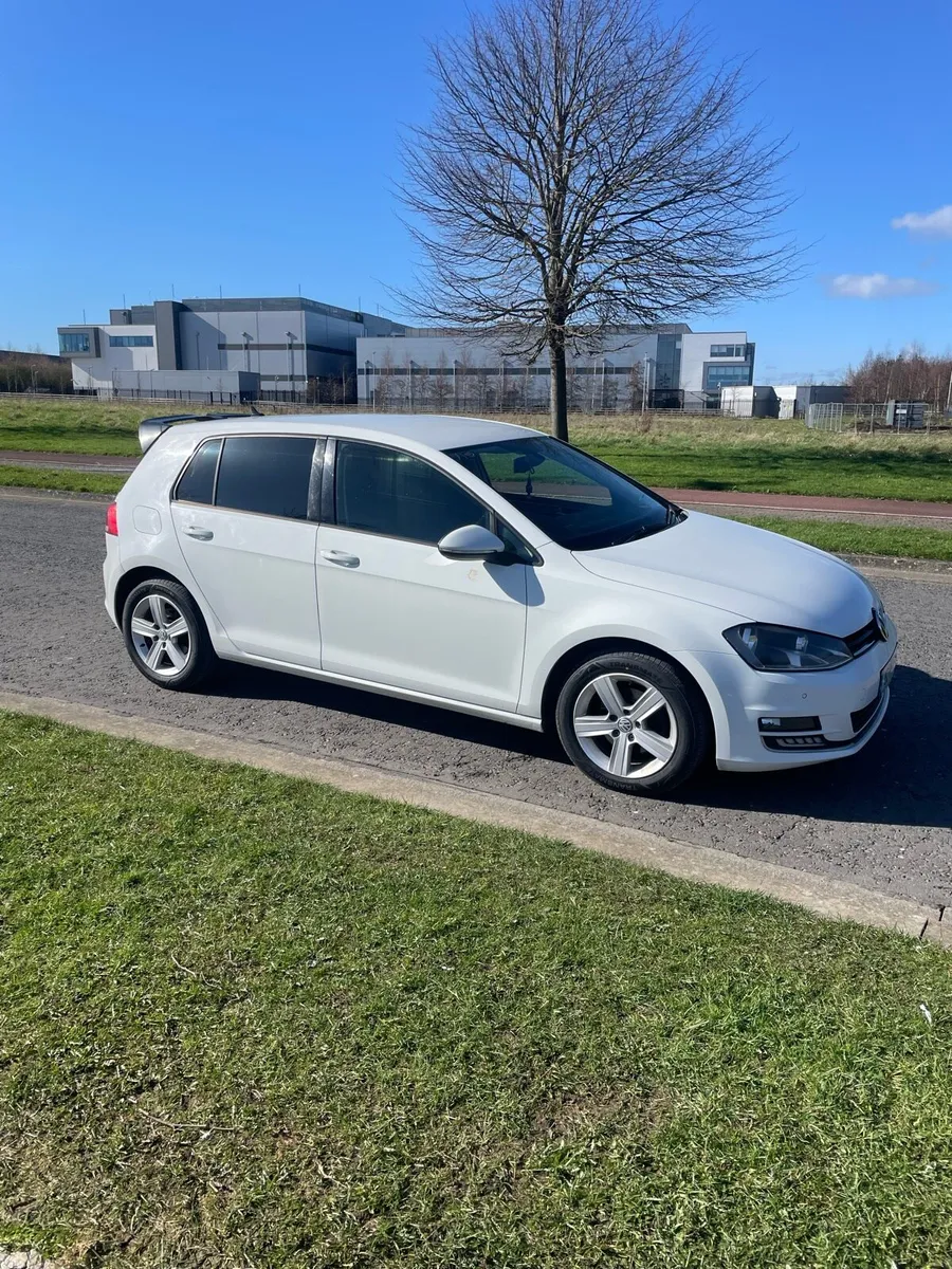 Volkswagen Golf 1.6D match - Image 2