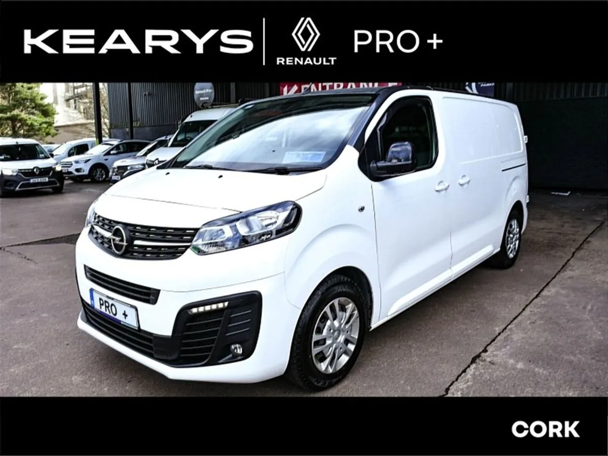 Opel Vivaro Combi - Image 1