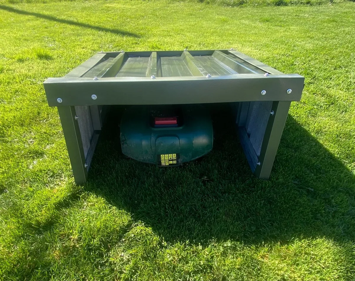 Garden Robot Lawnmower Shed - Image 2