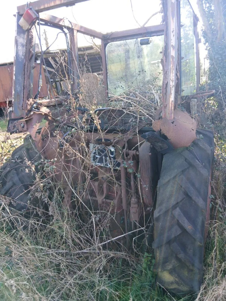 International 484 complete tractor - Image 2