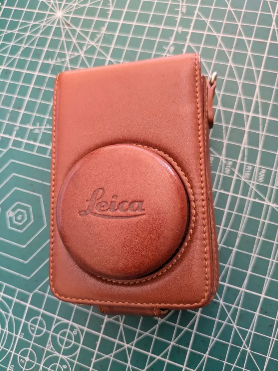 Leica D-Lux camera leather case - Image 1