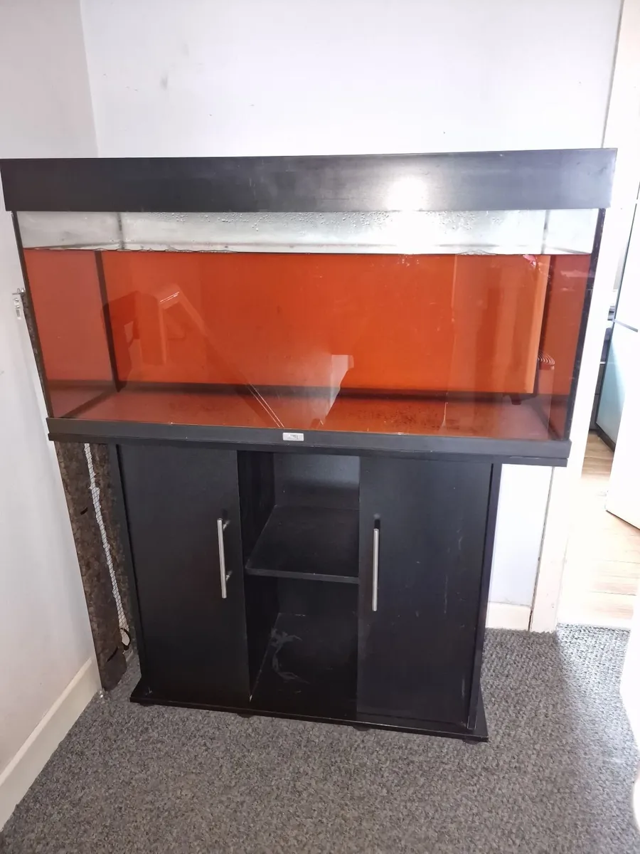 Juwel 160L Aquarium with stand - Image 1