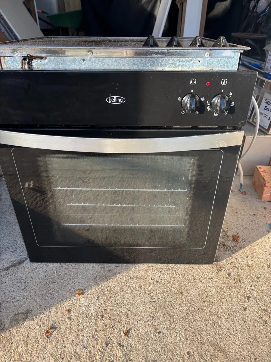 Induction hob and oven - Image 1