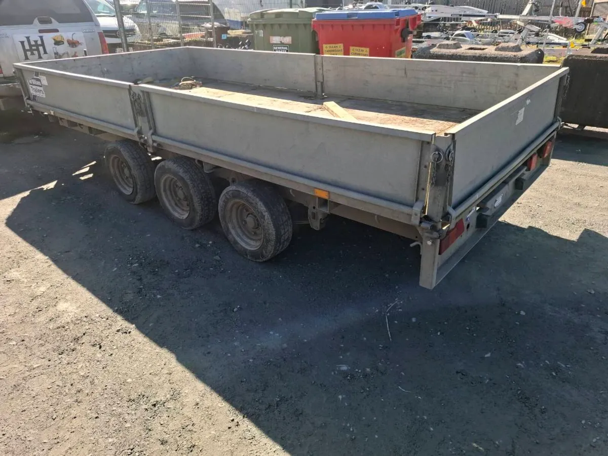 Ifor williams 14ft ramps  not included - Image 3