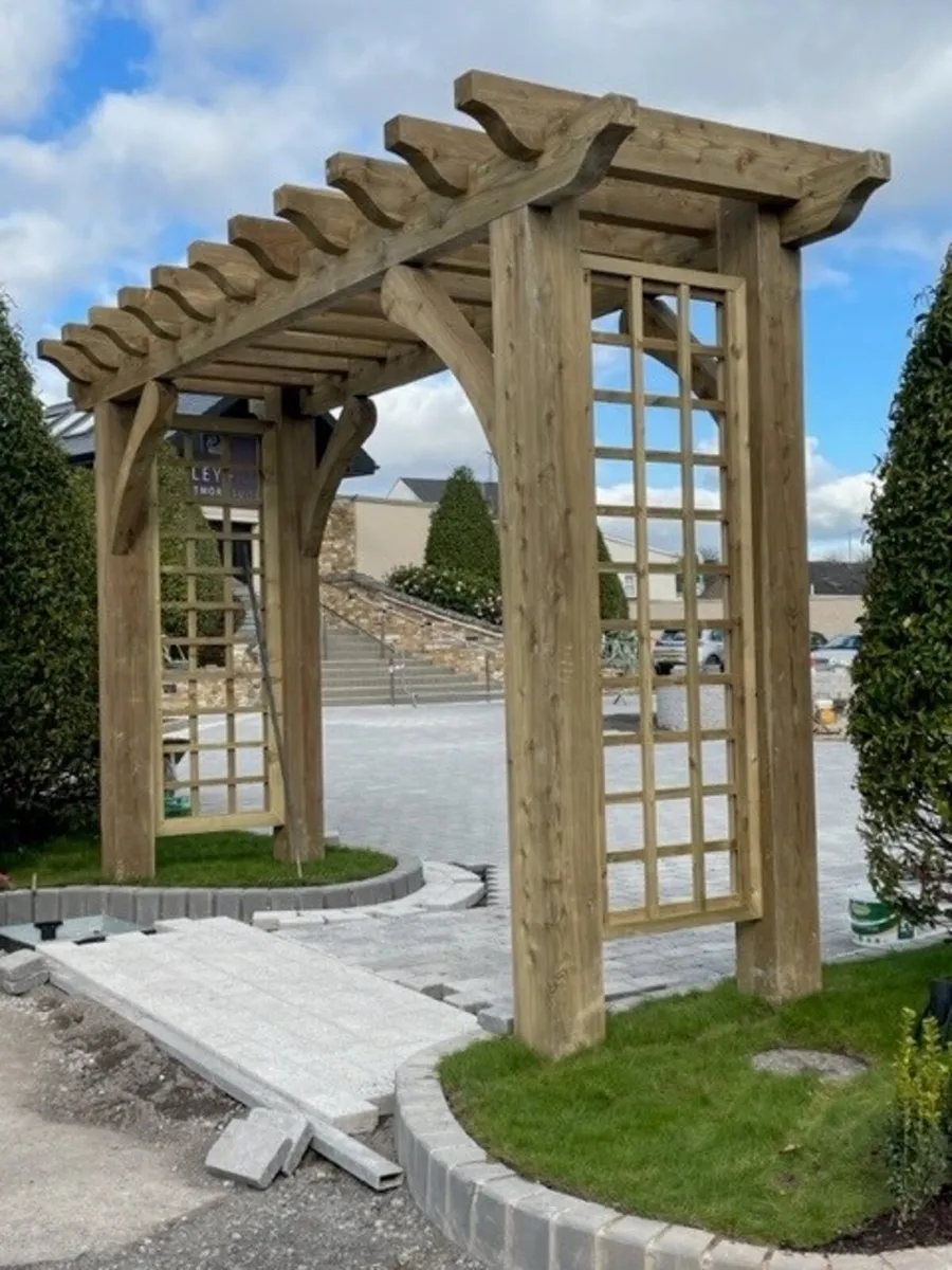 Bespoke Heavy Duty Pergola / pressure treated - Image 4