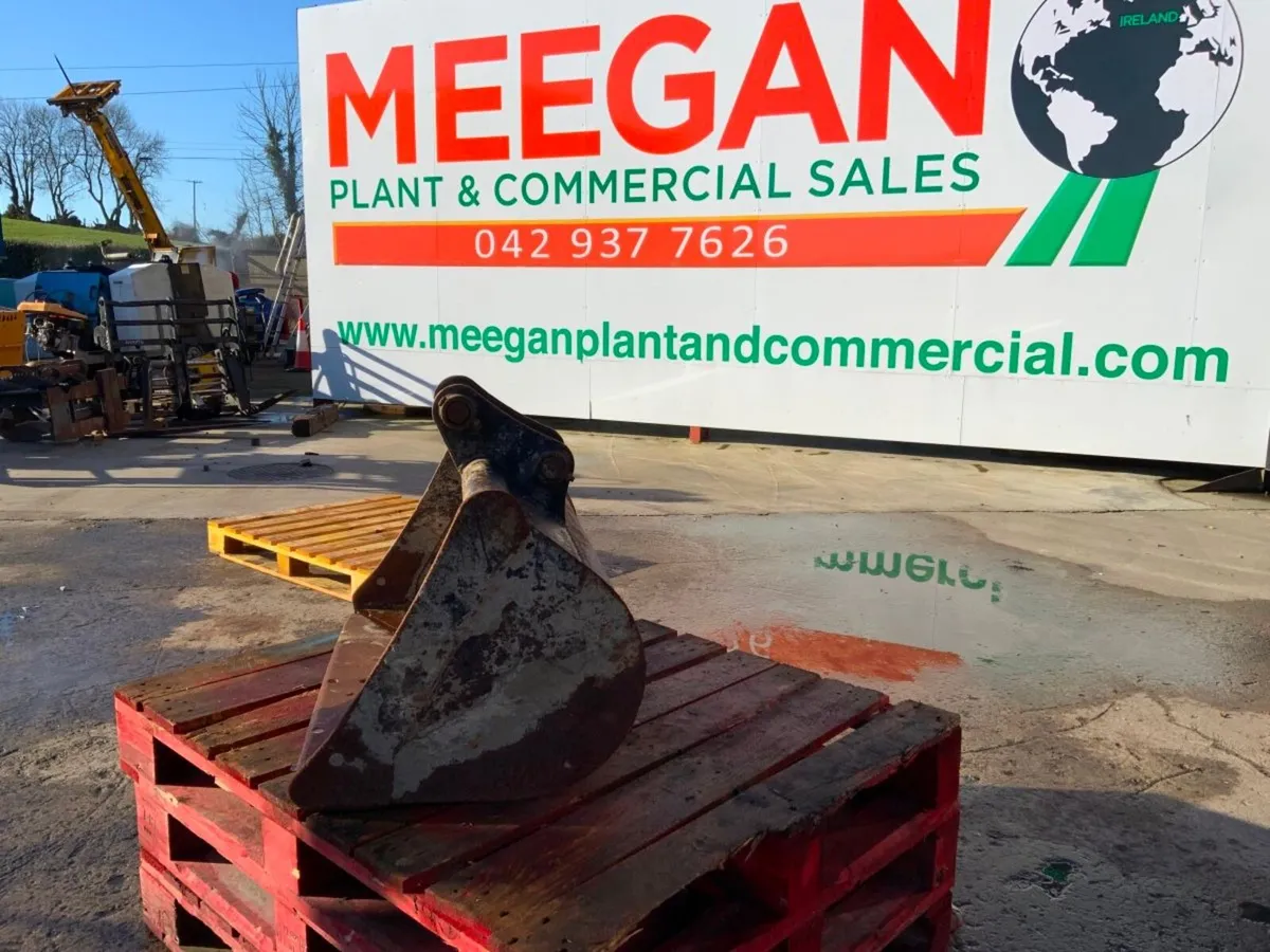 36" MINI DIGGER FILLING BUCKET.....40 PINS......72 - Image 2