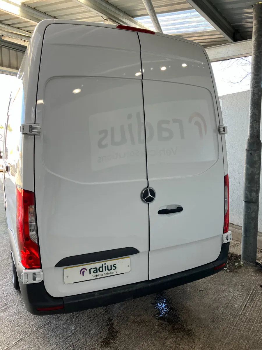 Mercedes-Benz Sprinter 2021 - Image 4