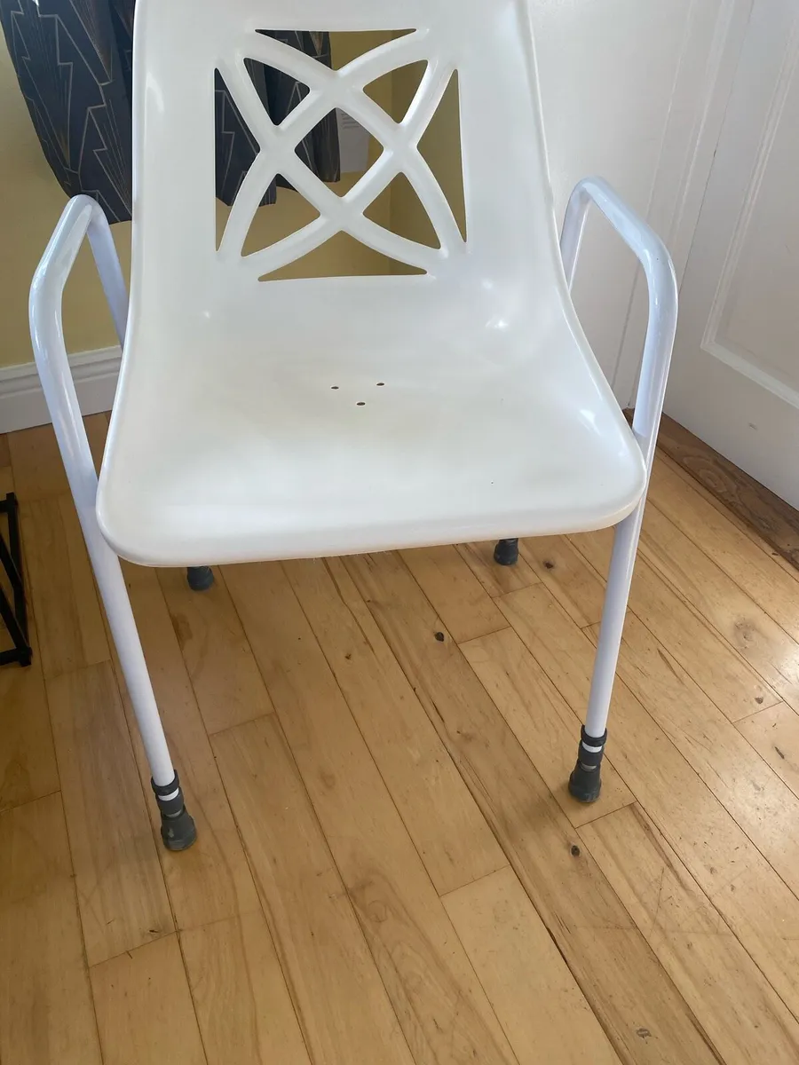 Shower chair - Image 3