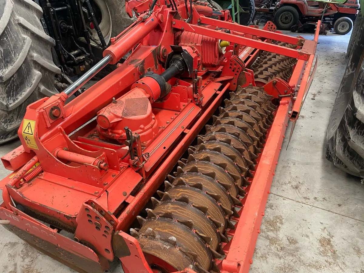 Kuhn 4m hyd fold - Image 1