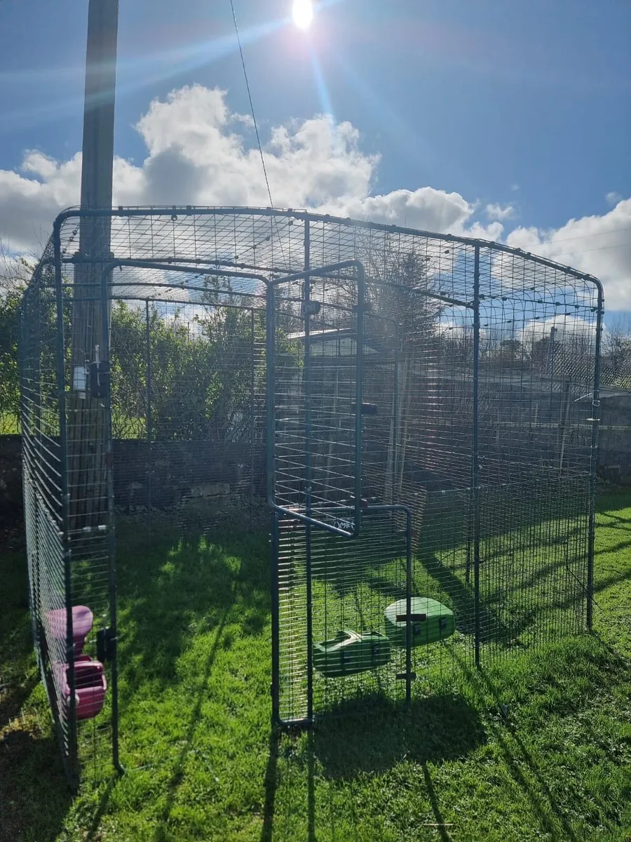 Omlet walk-in chicken run - Image 1