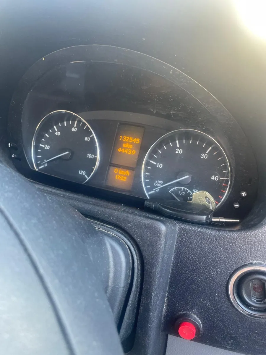 2014 Mercedes Sprinter - Image 3