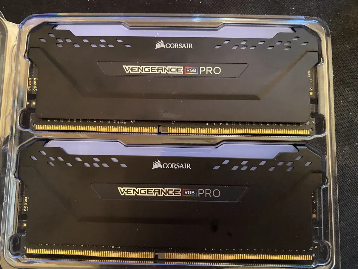 DDR4 4X8GB 3600MHz Corsair vengeance RGB pro Ram - Image 4