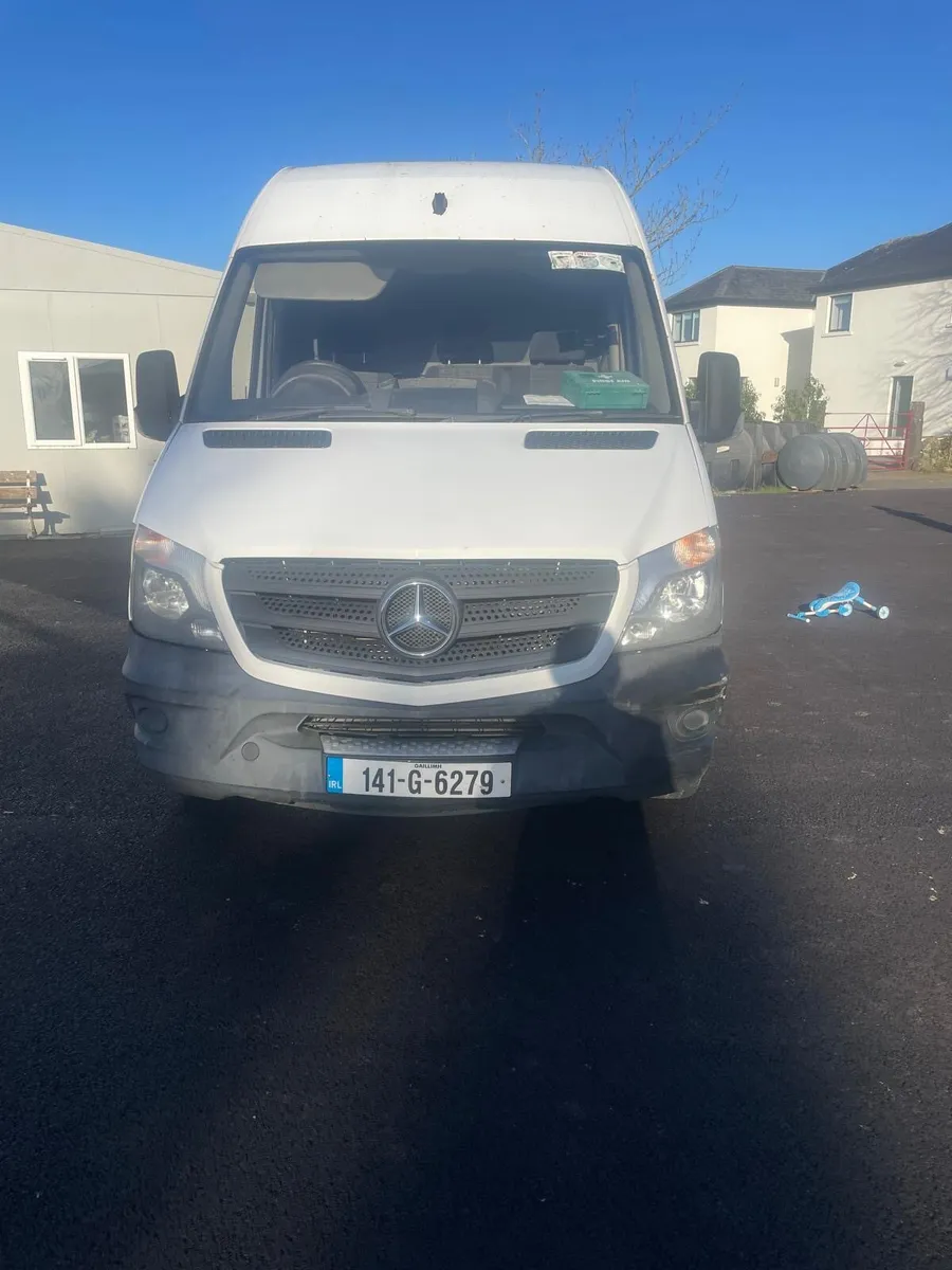 2014 Mercedes Sprinter - Image 1