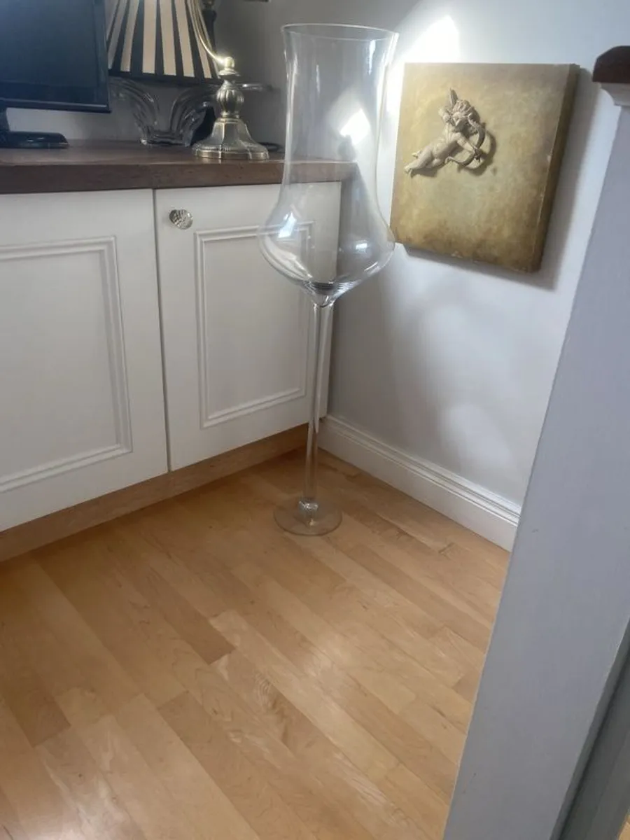 tall glass tulip - Image 2