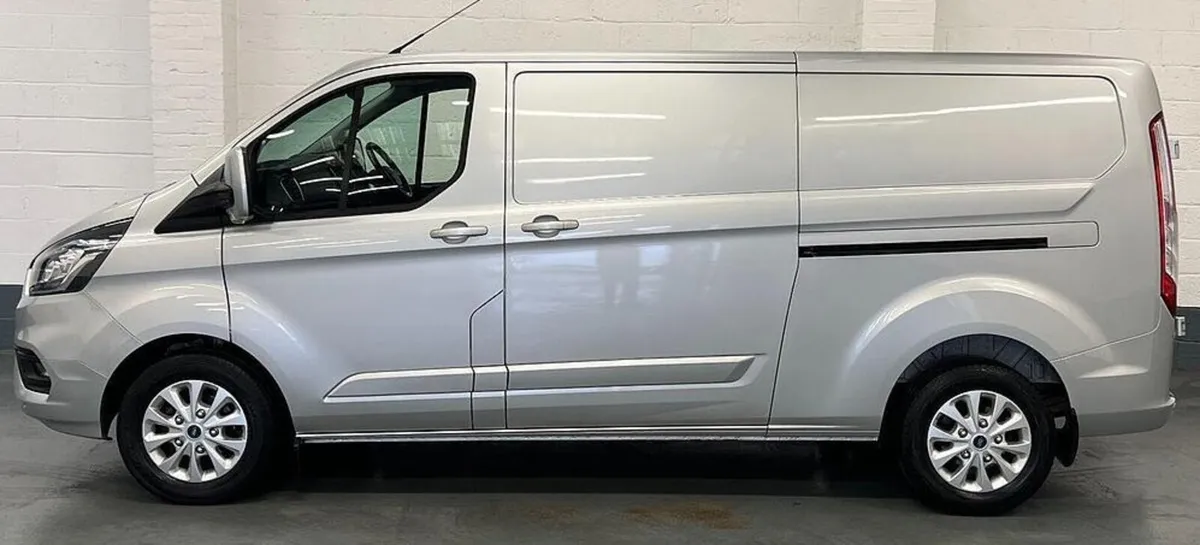 2022 Ford Transit Custom Panel Van - Image 3