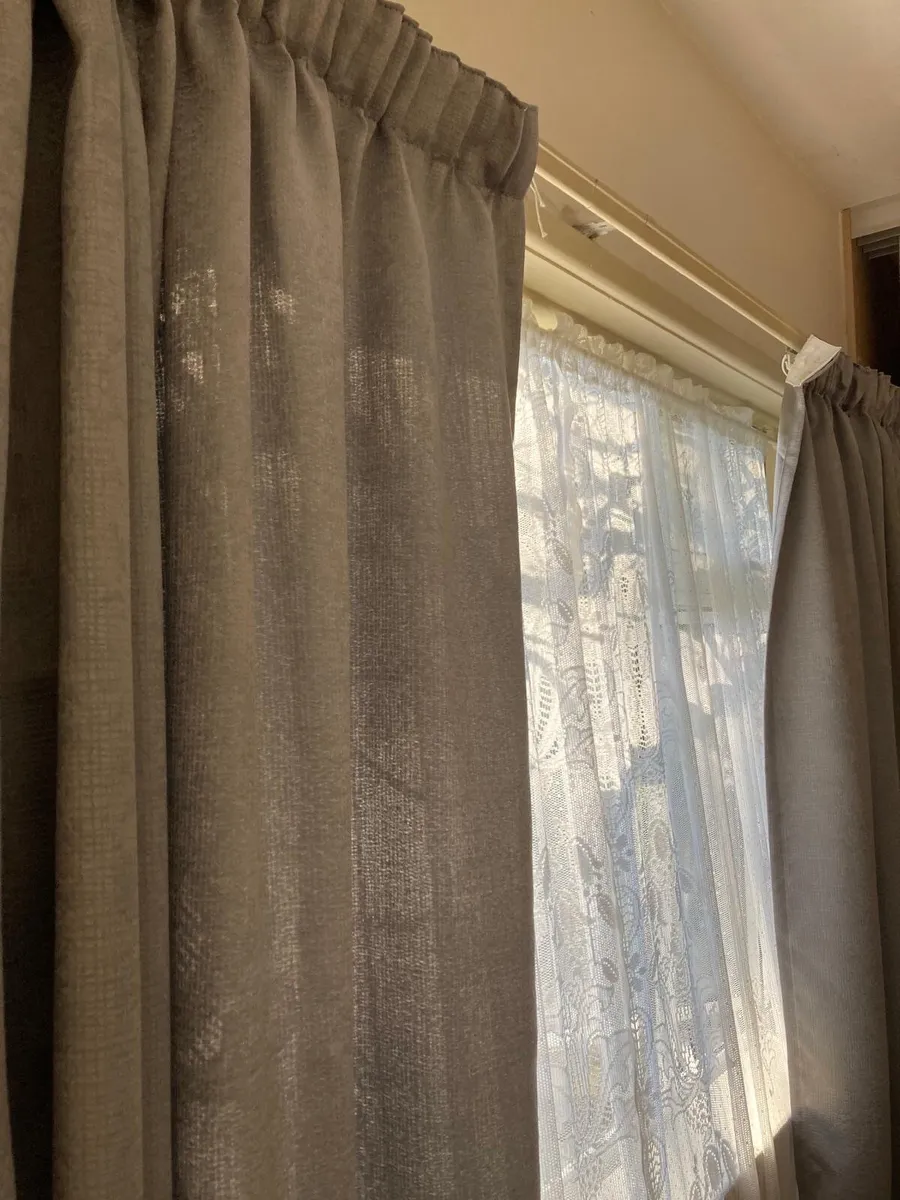 Curtains x 2 pairs - Image 3