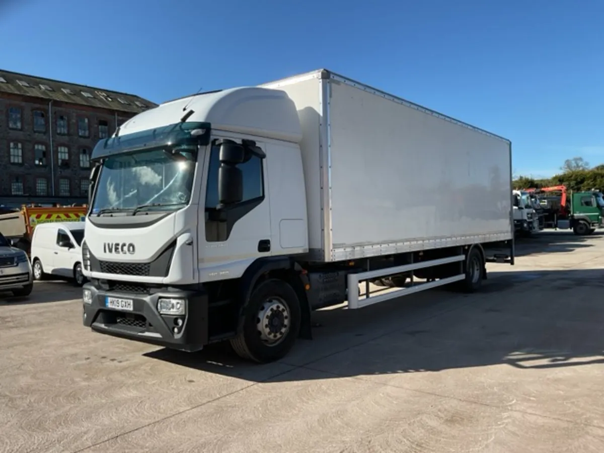 2019 Iveco 180E250 18T Boxvan - Image 3