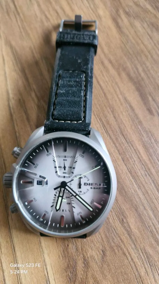 Diesel Analog Quartz Men Watch Grey Black Popular - Image 1