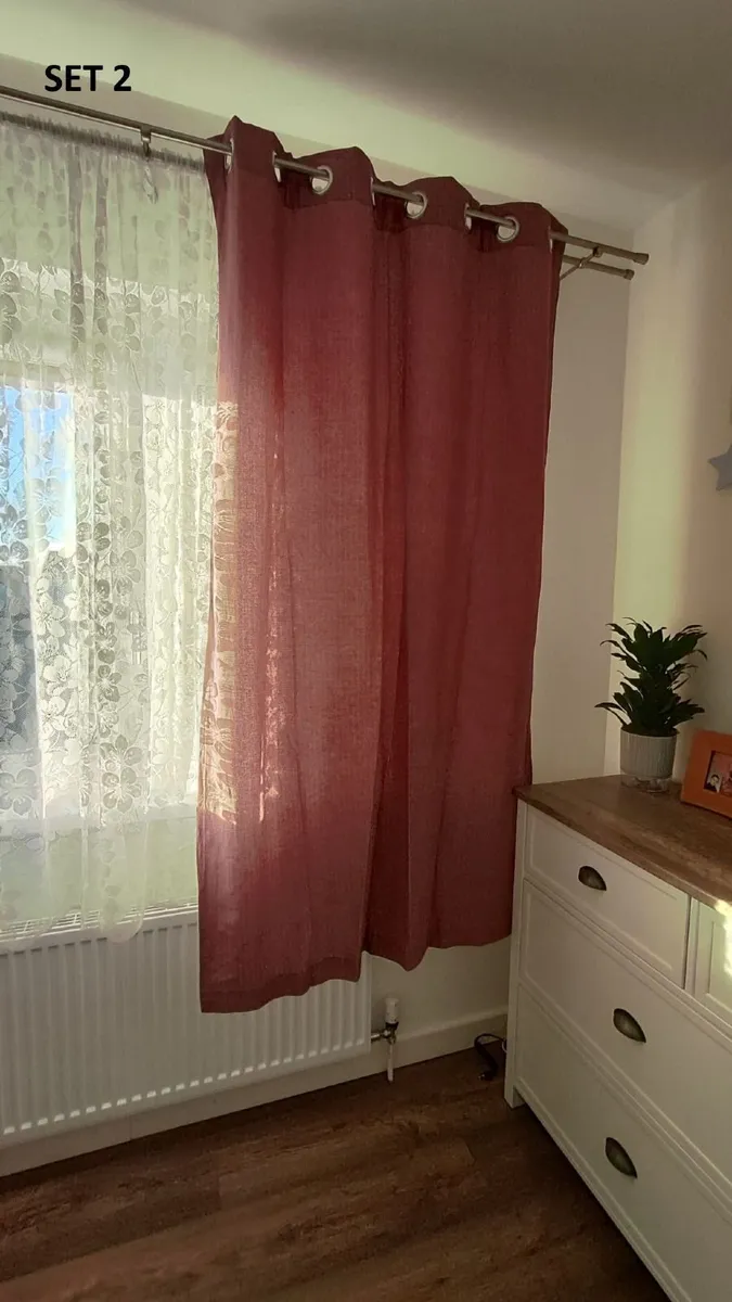 curtains - each set (4) priced individually - Image 3