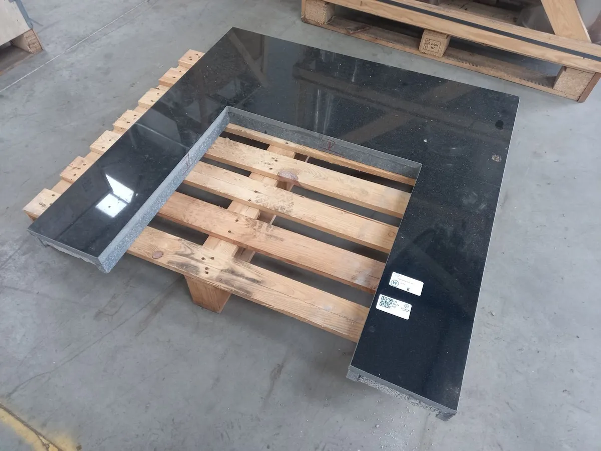 Online Auction Of A Fireplace Surround & More! - Image 1