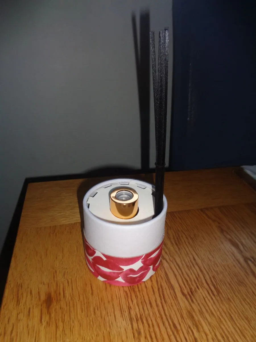 Love Always Fizz & Bubbles Prosecco Reed Diffuser - Image 3