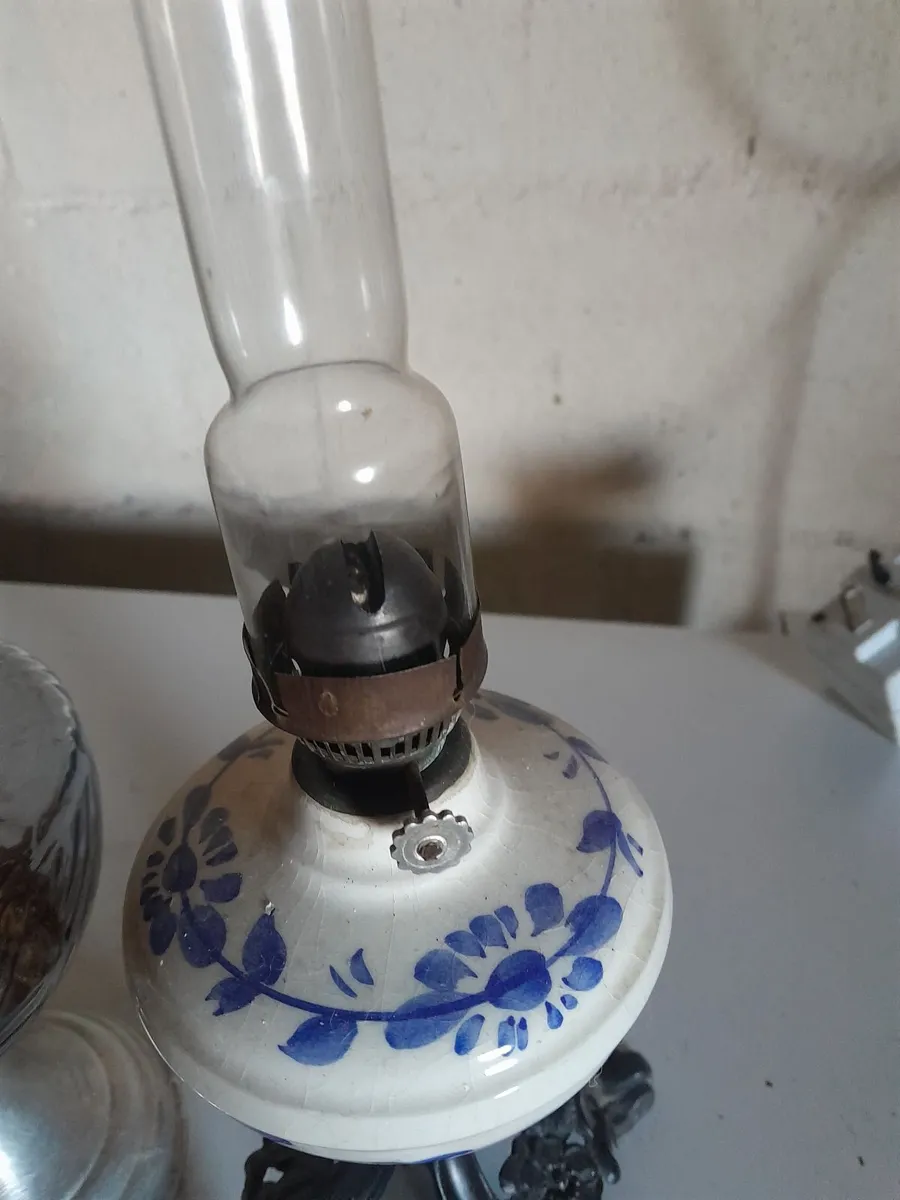 Four  oil lamps - Image 2