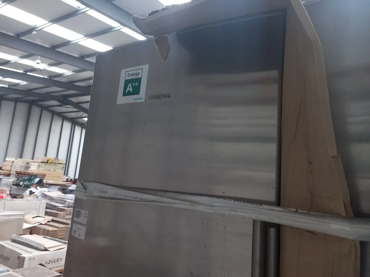 Online Auction Of A  Fridge & More! - Image 1