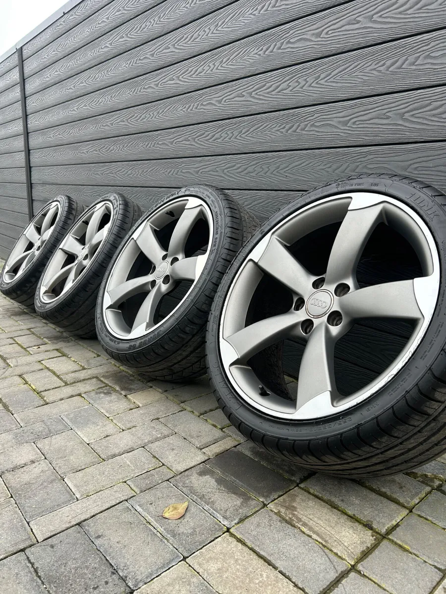 19” GENUINE AUDI TTRS CONCAVE ALLOY WHEELS & TYRES - Image 1