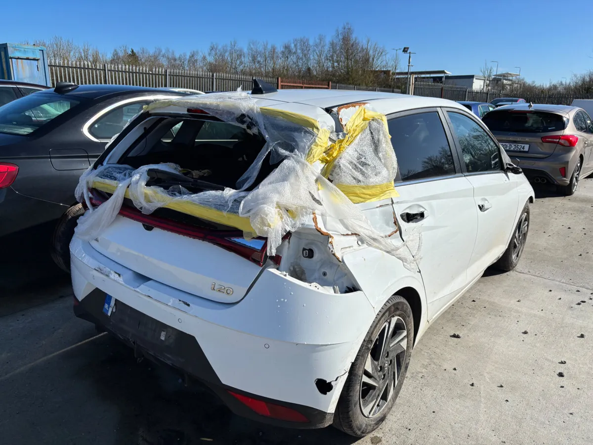 22 i20 Delux Plus Petrol 1.2 45km Starts - Image 4