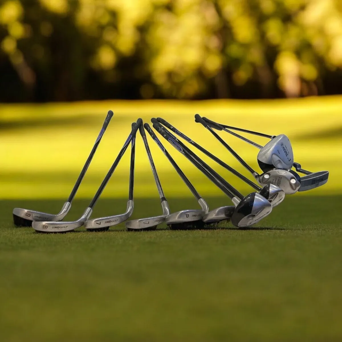 Set of ladies mixed MD golf clubs - Image 1