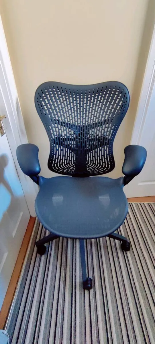 Herman Miller Mira 2 Office Chair - Image 1