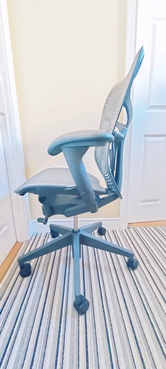Herman Miller Mira 2 Office Chair - Image 4