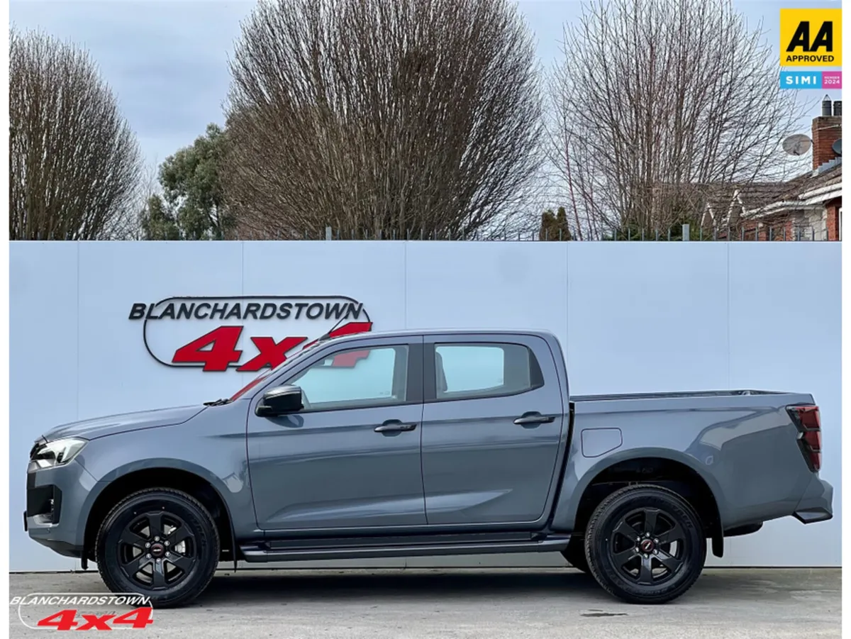 Isuzu D-Max LSE® AUTOMATIC STEEL GREY VATQ - Image 4