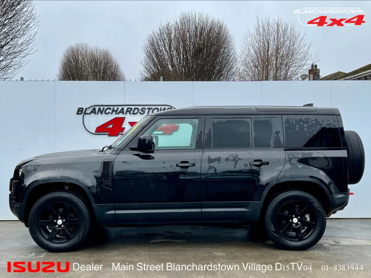 Land Rover Defender 110 3.0 D HARD TOP VATQ - Image 3