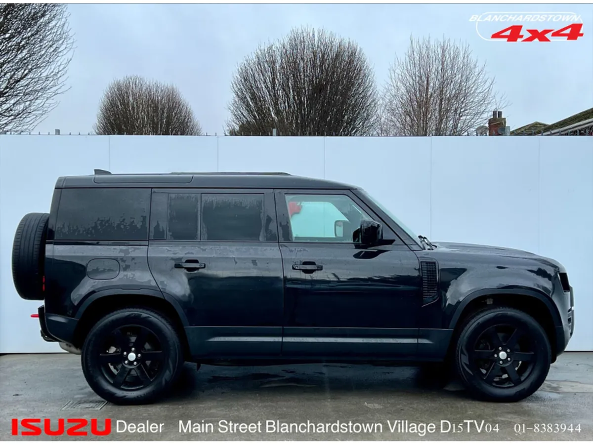 Land Rover Defender 110 3.0 D HARD TOP VATQ - Image 4