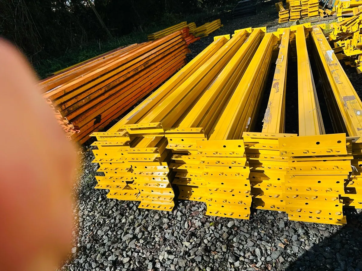 PALLET RACKING LARGE QUANTITY AVAILABLE - Image 3