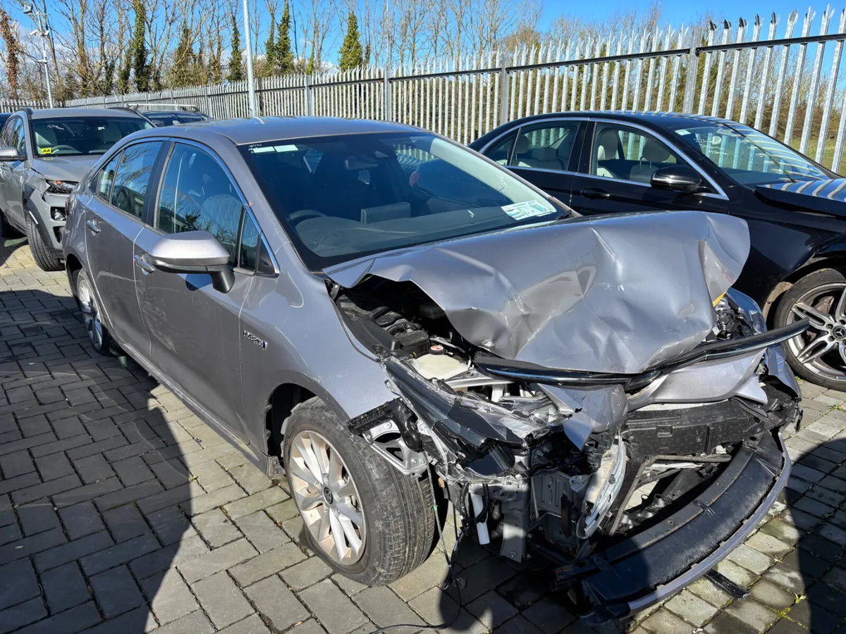 20 Corolla Hybrid Starts 36km - Image 2