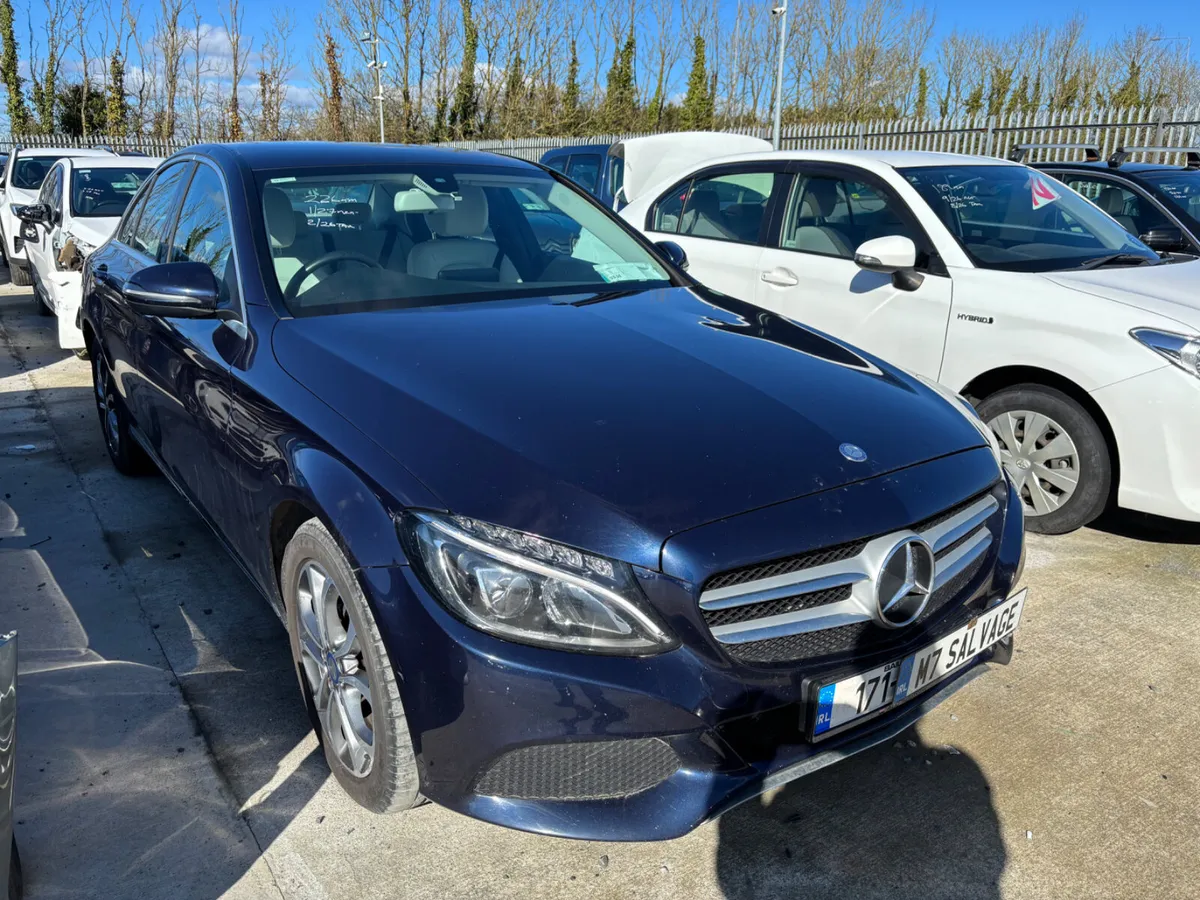 17 Merc 200d Auto NCT 1/27 225km drives - Image 2