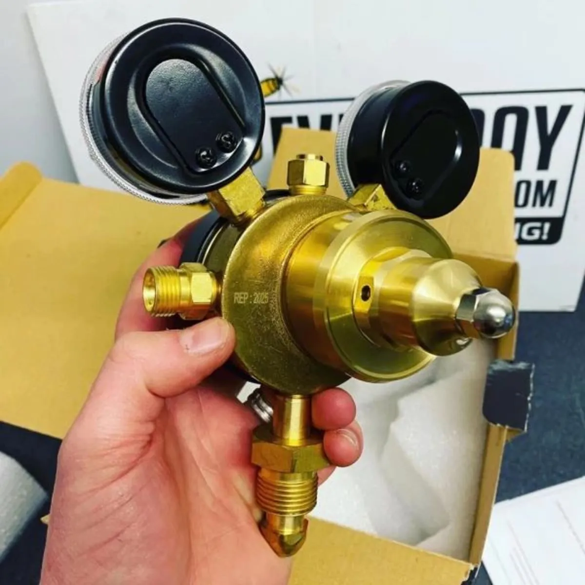 Weldgas PREMIUM / INDUSTRIAL Multi Stage 2G Oxygen - Image 3