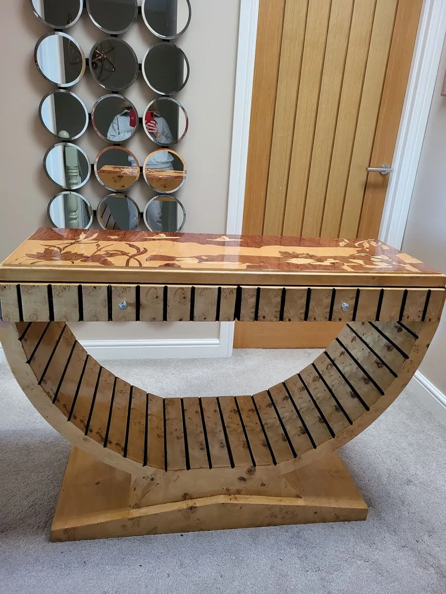 Console table - Image 1