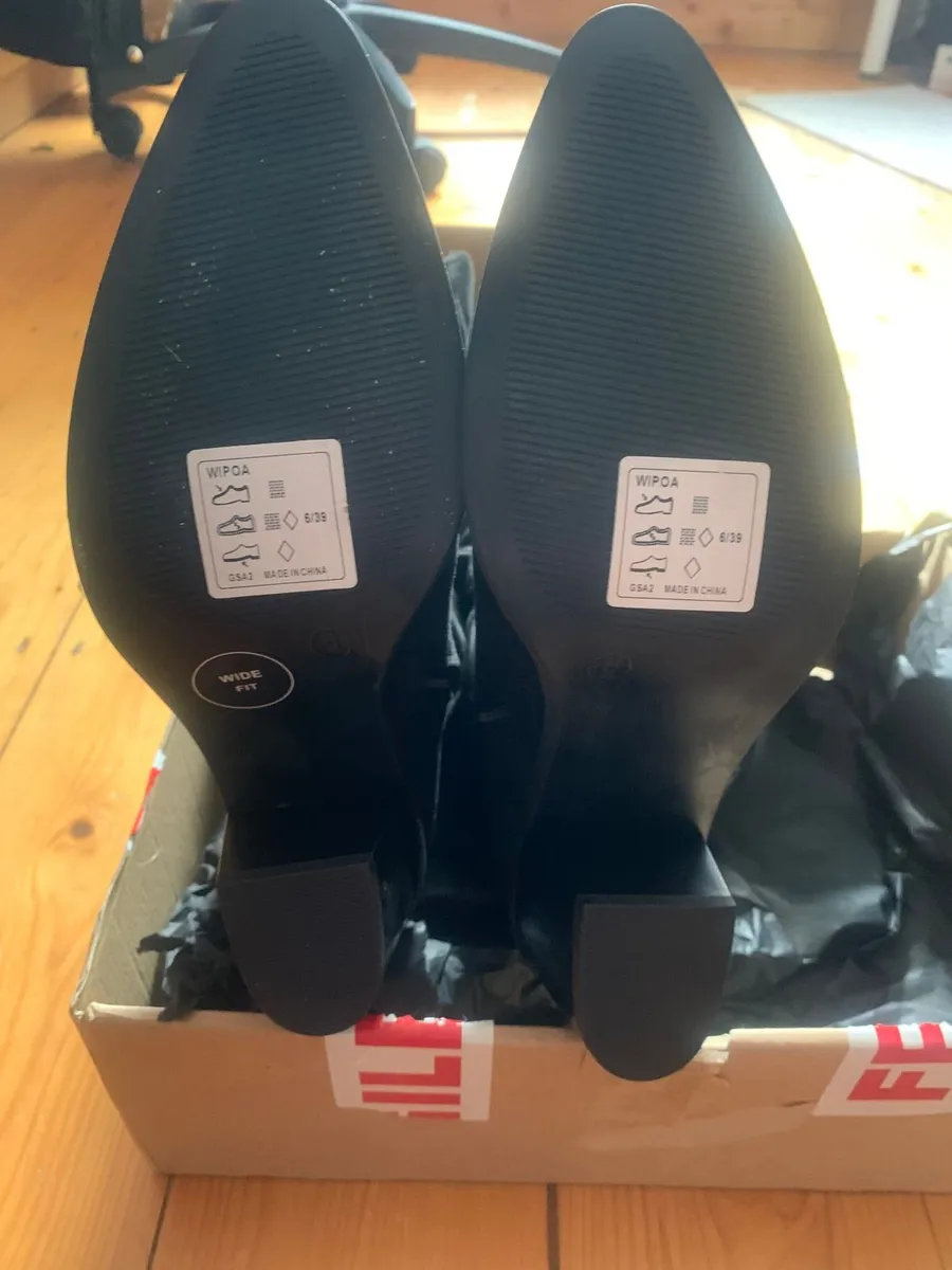 Wide Fit Slouch Black Knee Boots - Image 3