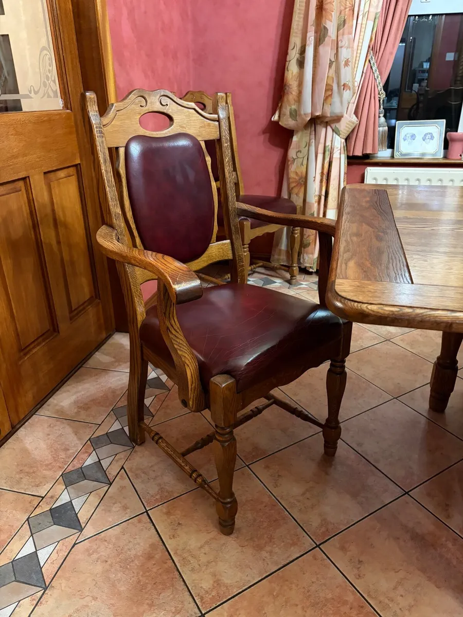 Dining table and chairs - Image 2